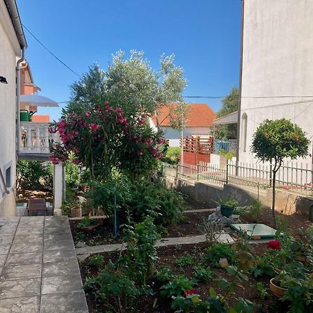 Apartments Villa Agatha Sveti Filip i Jakov Dış mekan fotoğraf