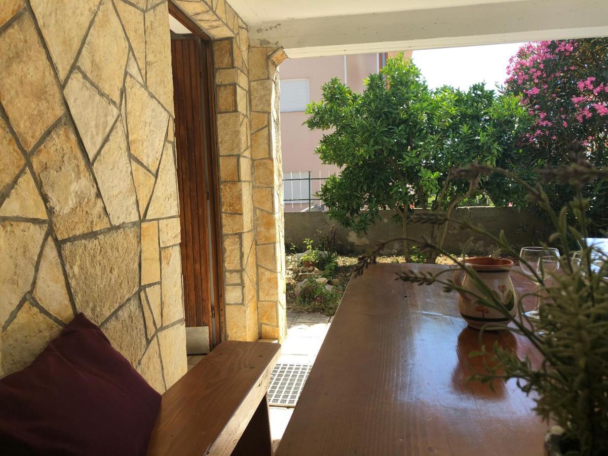 Apartments Villa Agatha Sveti Filip i Jakov Dış mekan fotoğraf