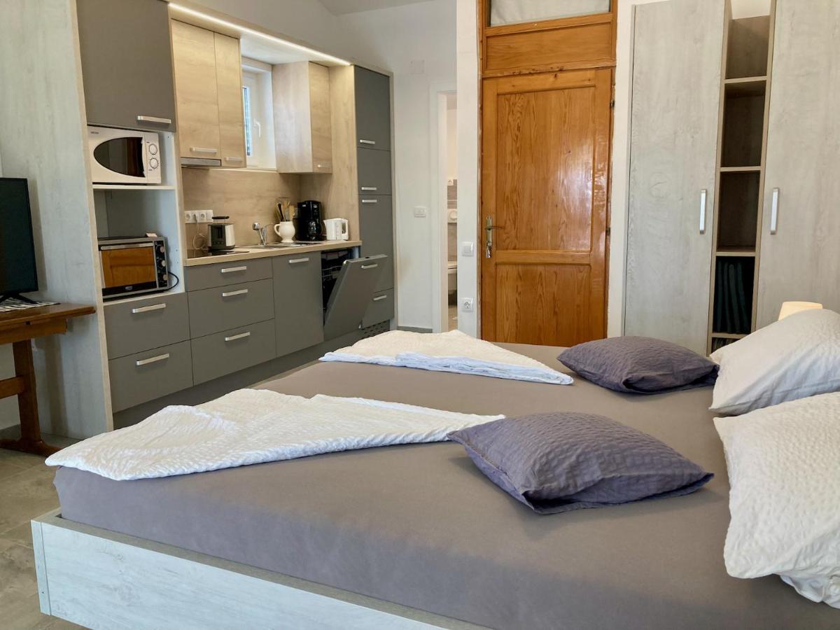 Apartments Villa Agatha Sveti Filip i Jakov Dış mekan fotoğraf