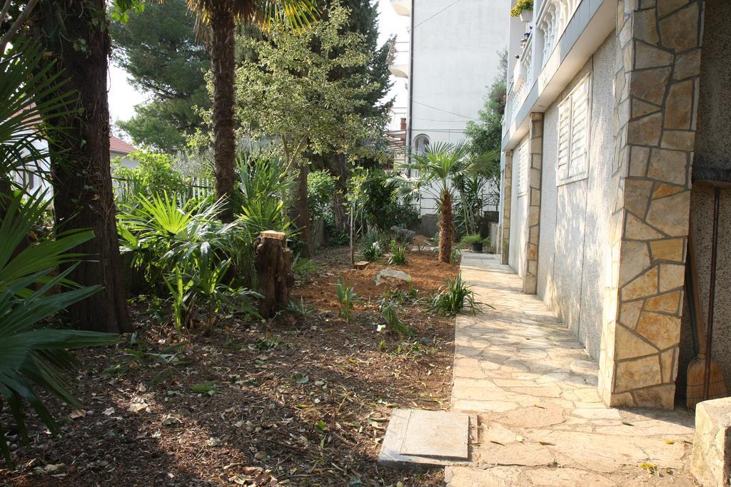 Apartments Villa Agatha Sveti Filip i Jakov Dış mekan fotoğraf