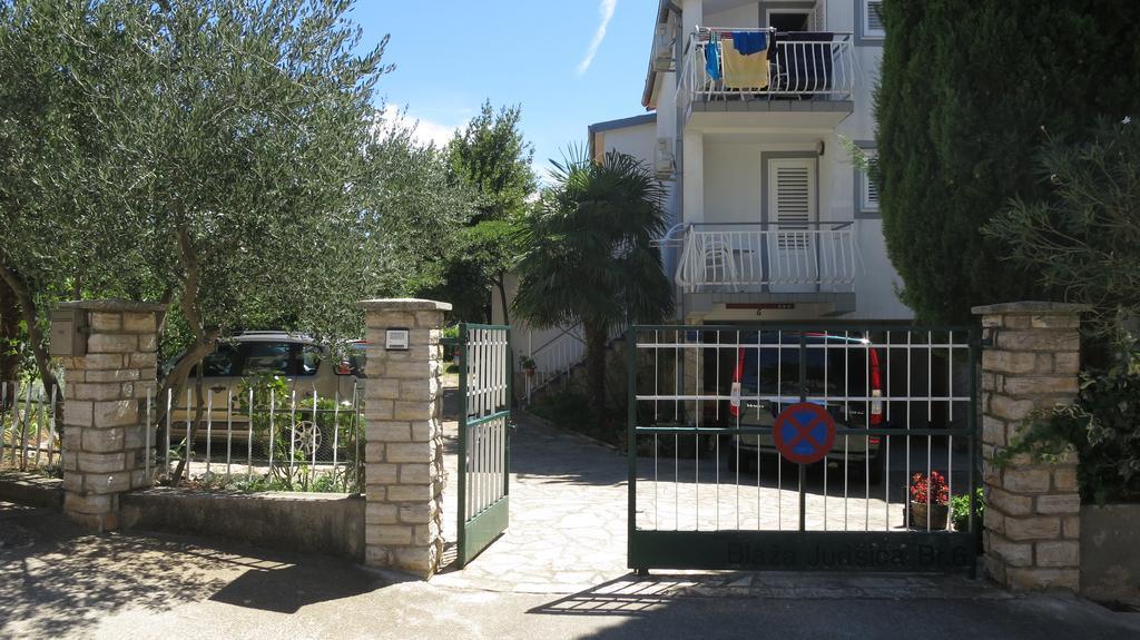 Apartments Villa Agatha Sveti Filip i Jakov Dış mekan fotoğraf